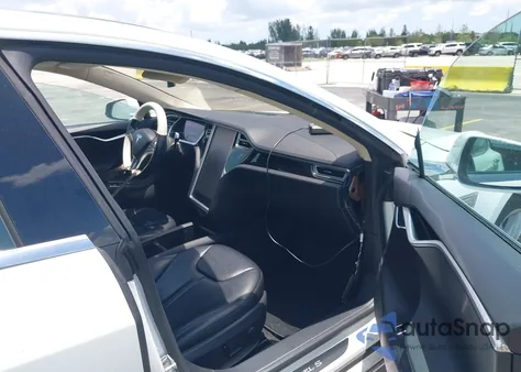 2013 Tesla Model S from USA, damaged, VIN 5YJSA1CG4DFP21658